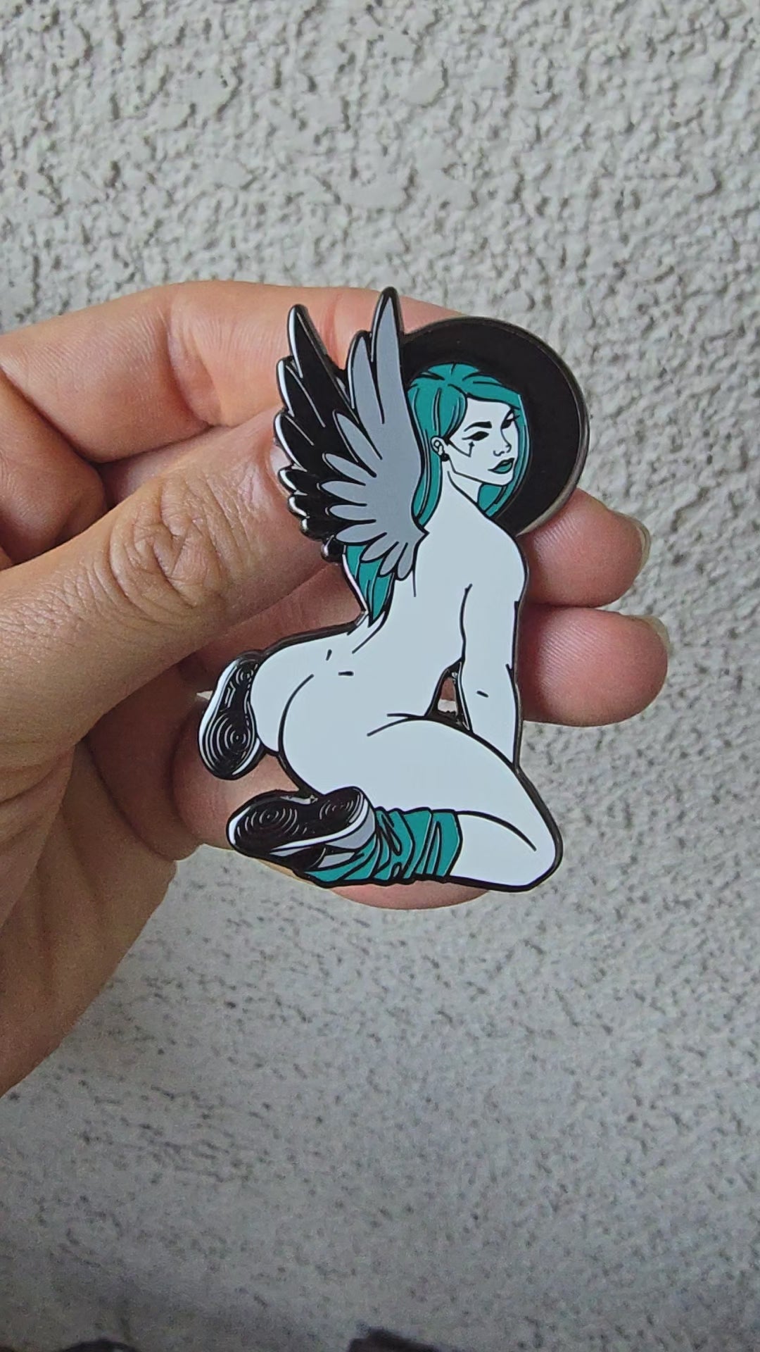 Devil and Angel Sisters Pin Set