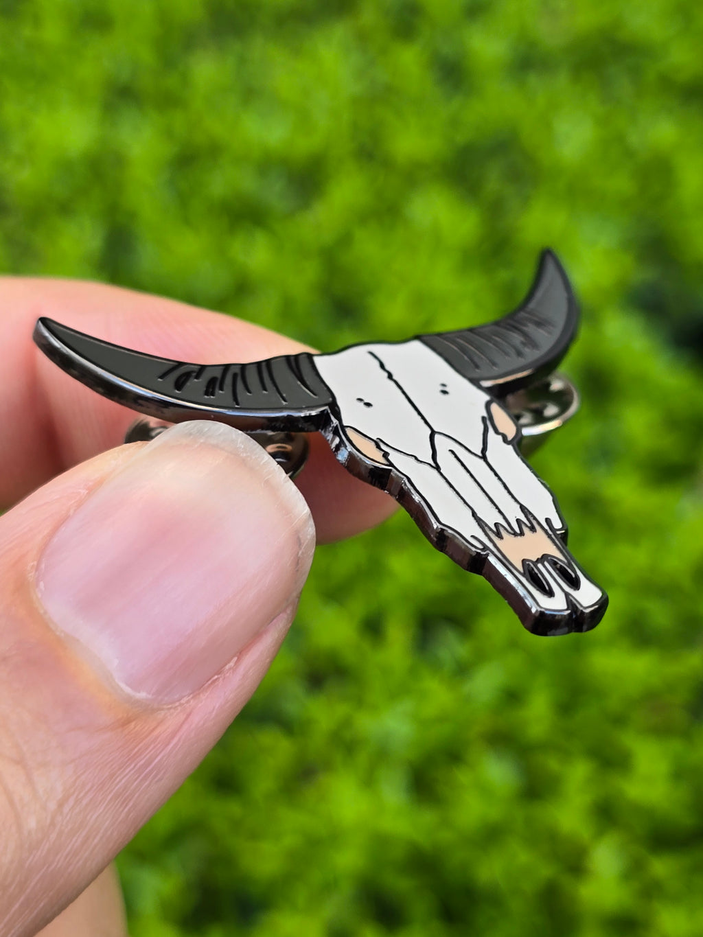 Steer Skull Enamel Pin - Vibrant and Standard Variants