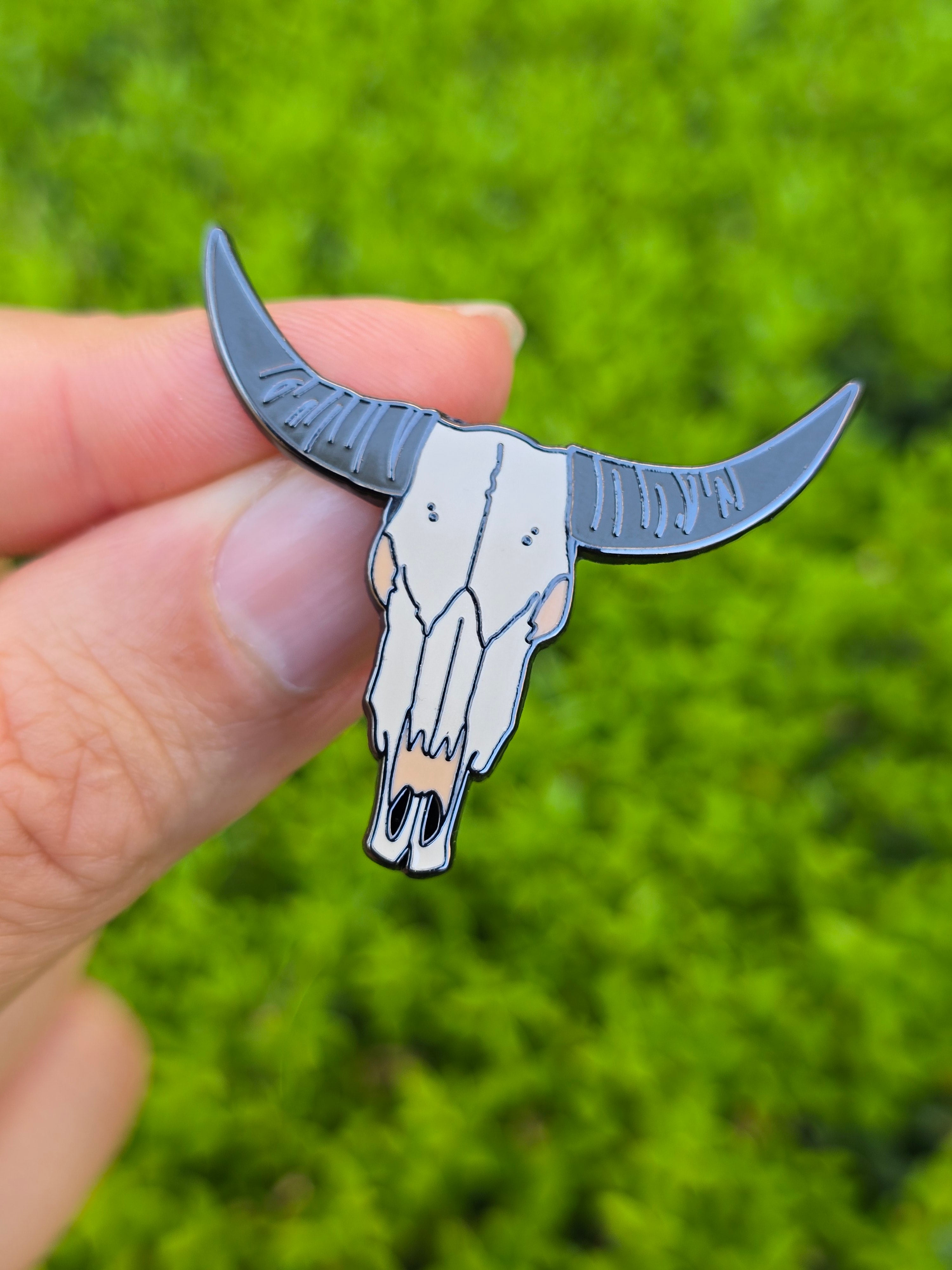 Steer Skull Enamel Pin - Vibrant and Standard Variants